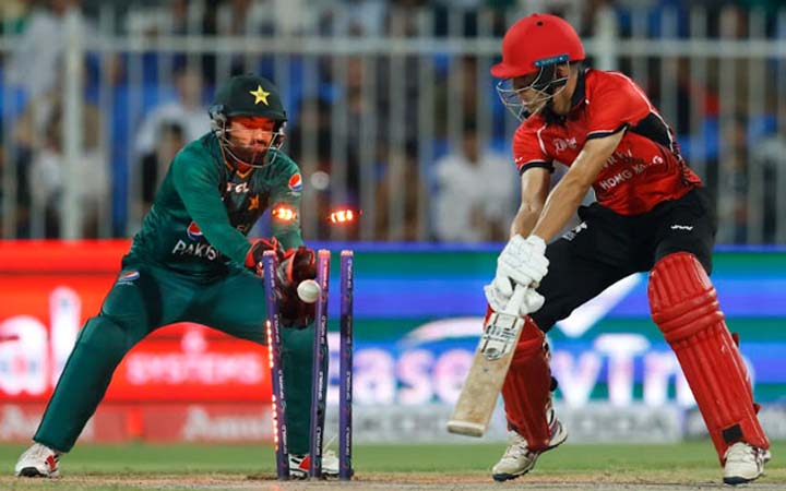 হংকংকে ৩৮ রানে অল আউট করে সুপার ফোরে পাকিস্তান