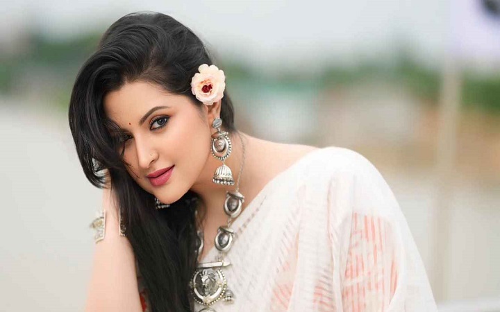আগামীকাল আত্মসমর্পণ করবেন পরীমণি