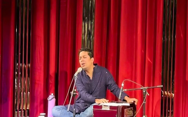 সুরমূর্ছনায় মুগ্ধ সিডনির সন্ধ্যা