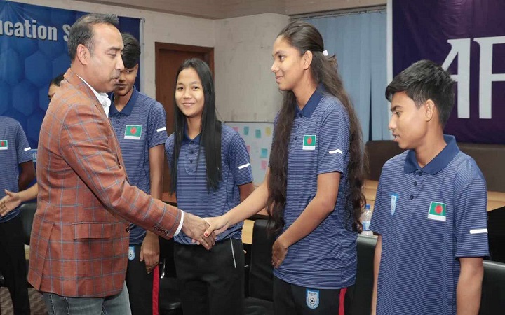 ফুটবলারদের বিদ্রোহে তোলপাড়, খতিয়ে দেখতে বাফুফের কমিটি গঠন