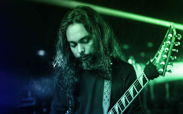 দক্ষিণ এশিয়ার প্রথম শিল্পী হিসেবে যে সম্মান পেলেন ফারুক