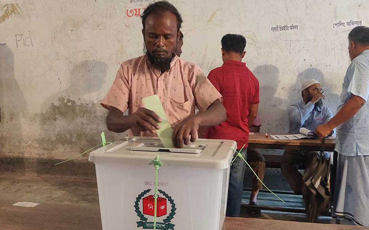 গাইবান্ধার দুই উপজেলায় চলছে ভোট