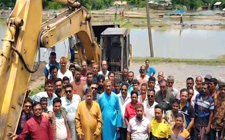 স্থায়ী জলাবদ্ধতা থেকে মুক্তি পাচ্ছে পাইকগাছার ২০ গ্রামের অর্ধ লক্ষাধিক মানুষ