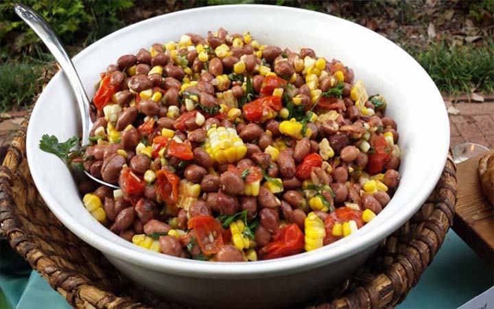 লোভনীয় স্বাদে পিনাট চাট