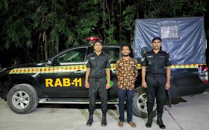 নোয়াখালীতে পলাতক সাজাপ্রাপ্ত আসামি গ্রেফতার