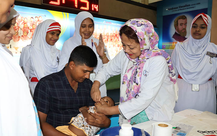 আদ্-দ্বীন হাসপাতালে  ভিটামিন এ প্লাস ক্যাপসুল ক্যাম্পেইনের উদ্বোধন