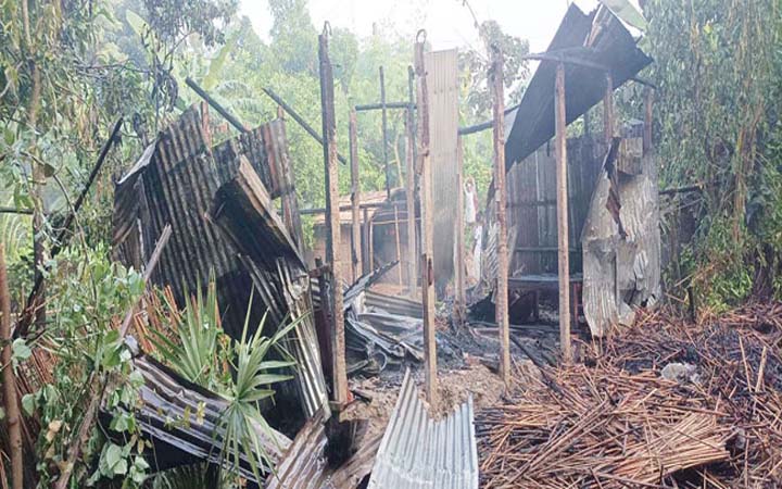 শ্রীপুরে অগ্নিকাণ্ডে ২ জনের মৃত্যু