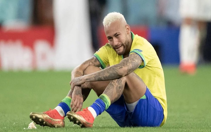 নেইমার বিশ্বকাপে হেরে টানা পাঁচ দিন কেঁদেছিলেন