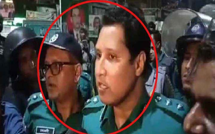 বিপ্লব কুমারসহ ২ যুগ্ম কমিশনার বরখাস্ত