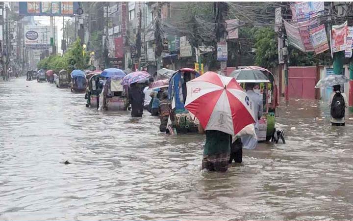 খোলা হয়েছে কন্ট্রোল রুম, ফেনীতে প্রস্তুত ১৩১ আশ্রয়কেন্দ্র