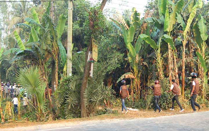 বগুড়ায় জামায়াতের মিছিলে পুলিশের গুলি, আহত ১০