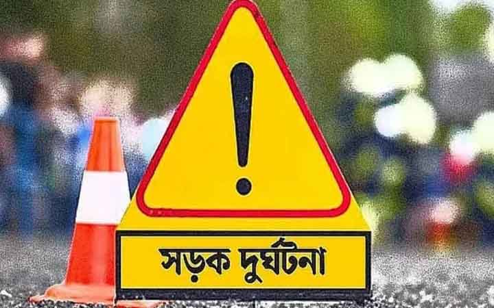 ডেমরায় পিকআপ ভ্যানের চাপায় অজ্ঞাত নারী নিহত