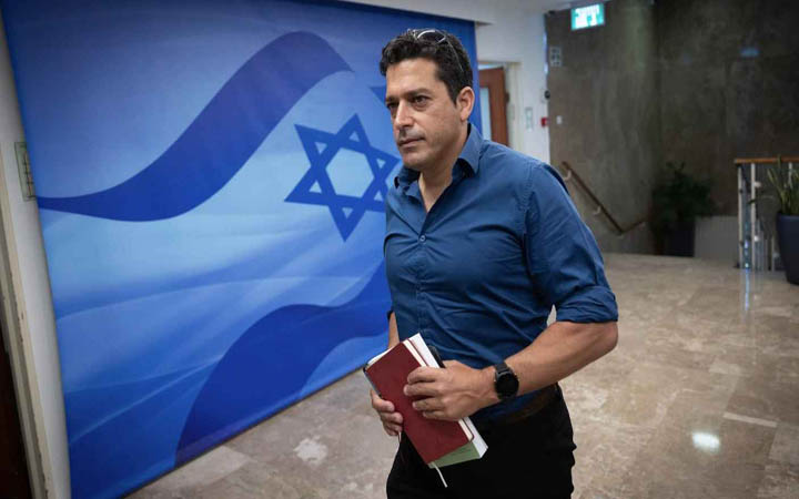 গ্রেফতারের আশঙ্কায় ইসরায়েলি মন্ত্রীর ইউরোপ সফর বাতিল