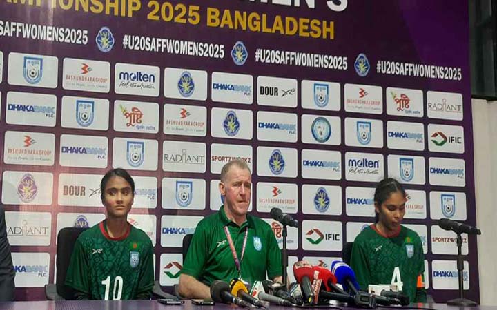 নিহতদের শিরোপা উৎসর্গ বাংলাদেশের