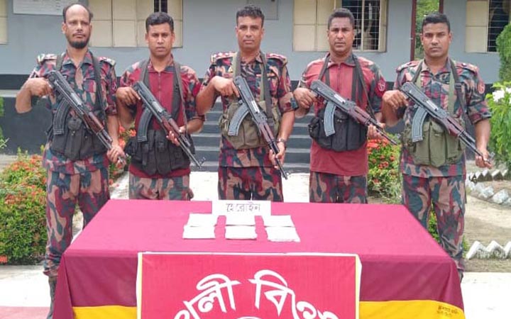 মহেশপুর সীমান্ত থেকে কোটি টাকার হেরোইন উদ্ধার