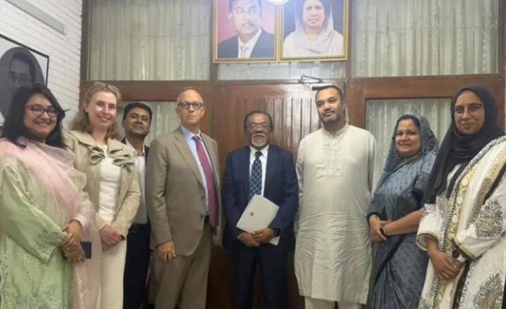 বিএনপির সঙ্গে আইআরআই প্রতিনিধিদলের বৈঠক