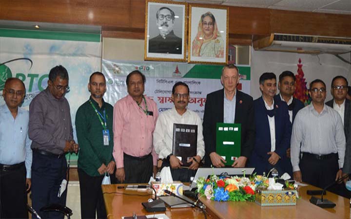 বিটিসিএল ও বাংলালিংকের সেবা চুক্তি স্বাক্ষর