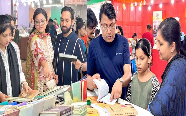 অমর একুশে বইমেলার ১৩তম দিনে নতুন বই এসেছে ১৪৬টি