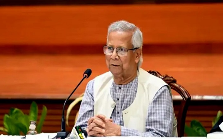 সরকার দেশের মাঝারি ও ক্ষুদ্র শিল্পের বিকাশে আন্তরিক: ড. ইউনূস