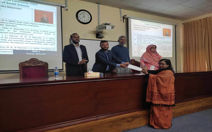 পশ্চিমা বিশ্বে আমাদের বিশ্ববিদ্যালয় 'বি' ক্যাটাগরির: কুবি ট্রেজারার