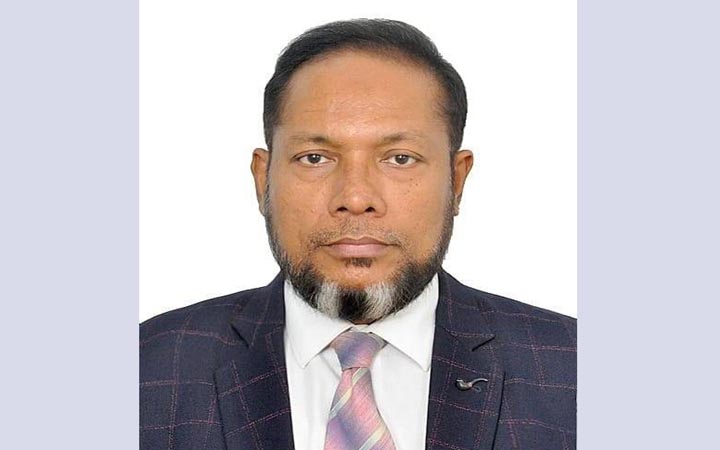 অনিয়মের অভিযোগে কুবি রেজিস্ট্রারকে বাধ্যতামূলক ছুটি, নতুন রেজিস্ট্রার অধ্যাপক আনোয়ার