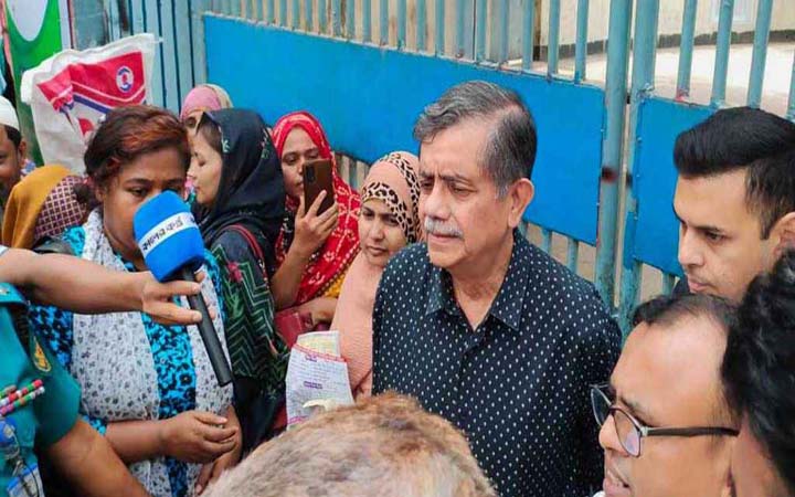 এসএসসির প্রশ্নফাঁস নিয়ে গুজব না ছড়ানোর অনুরোধ শিক্ষা উপদেষ্টার