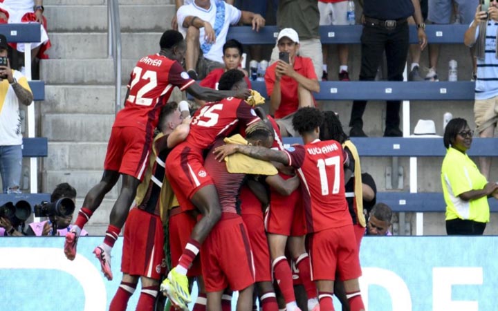 পেরুর জালে কানাডার এক গোল