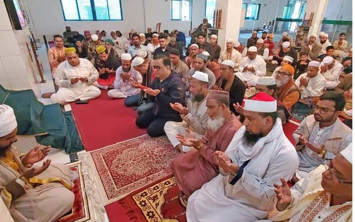 বগুড়ায় খালেদা জিয়ার রোগমুক্তি কামনায় দোয়া