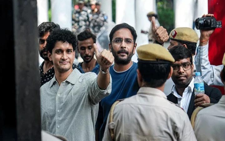 ককরোচ পার্টির দুই শীর্ষ নেতা তিহার কারাগারে