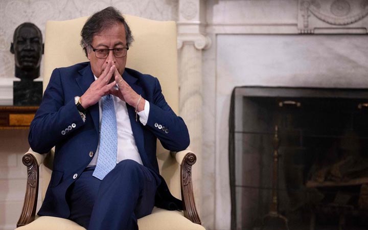 কলম্বিয়ার প্রেসিডেন্টের ওপর নিষেধাজ্ঞা দিল যুক্তরাষ্ট্র