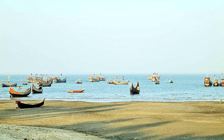 সেন্টমার্টিনে বিকল্প পথে পাঠানো হবে পণ্য