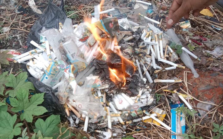 চট্টগ্রামে নকল ব্যান্ডরোলযুক্ত আকিজ বিড়ি জব্দ