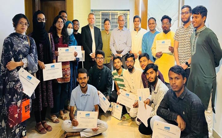 চট্টগ্রামে রোটারেক্ট ক্লাবের পাবলিক স্পিকিং কর্মশালা