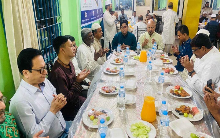 কুমিল্লায় ৫ সাংবাদিক সংগঠনের উদ্যোগে ইফতার মাহফিল