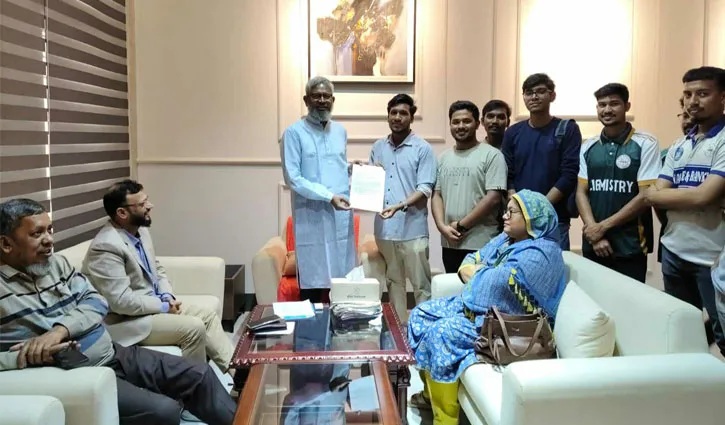 ভোটে অংশ নিতে বাস সার্ভিস চায় কুবি শিক্ষার্থীরা