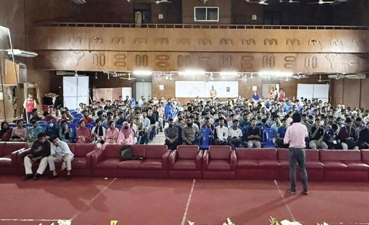 ঢাকা কলেজে ভোক্তা অধিকার বিষয়ে আলোচনা সভা