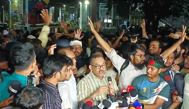 প্রকৌশল শিক্ষার্থীদের কাছে ডিএমপি কমিশনারের দুঃখ প্রকাশ