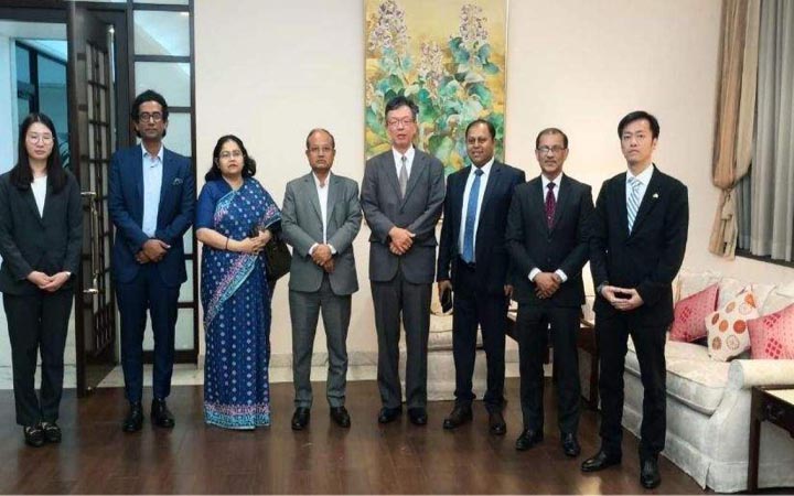 জাপানের রাষ্ট্রদূতের নৈশভোজে ঢাবি উপাচার্য