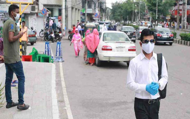 বৃষ্টিতে ঢাকার বাতাসের মান ‘মধ্যম’