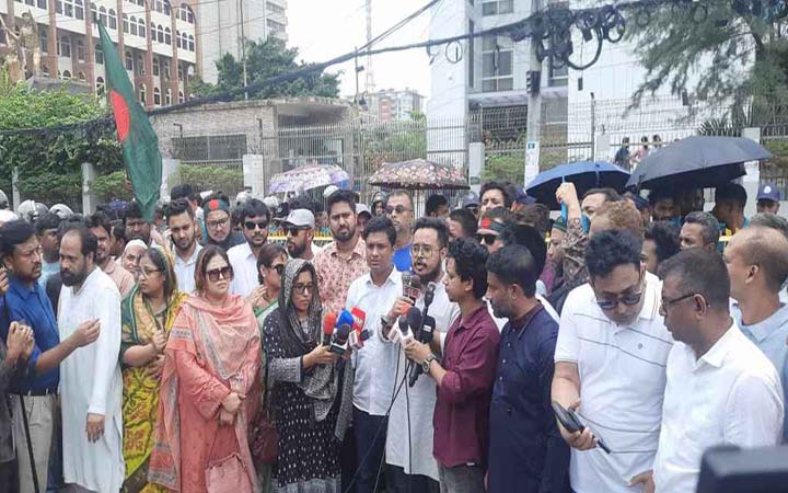 দুই দাবিতে বিক্ষোভে নেমেছে এনসিপি, ইসি ঘিরে পাঁচ স্তরের নিরাপত্তা