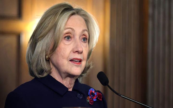 এপস্টেইনকাণ্ড নিয়ে এবার মুখ খুললেন হিলারি