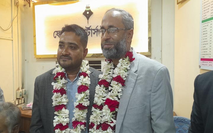 ফেনী রিপোর্টার্স ইউনিটির নেতৃত্বে শাহাদাত-দিদার