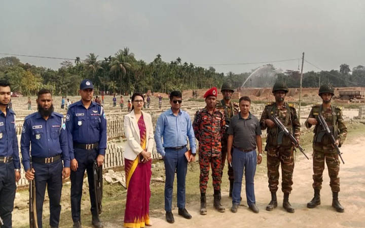 লক্ষ্মীপুরে অবৈধ দুই ইটভাটার ৩ লাখ টাকা জরিমানা