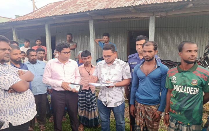 কলমাকান্দায় অবৈধ বালু পরিবহণের দায়ে জরিমানা