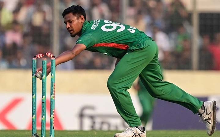 টি-টোয়েন্টিতে কাটার মাস্টারের ‘সেঞ্চুরি’