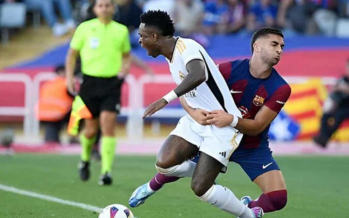 সুপারকোপা ফাইনাল: এল-ক্লাসিকোয় রাতে মুখোমুখি বার্সা-রিয়াল