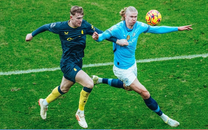 হালান্ডের পেনাল্টি মিসে কপাল পুড়ল ম্যানসিটির