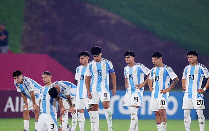 মেক্সিকোর কাছে হেরে অনূর্ধ্ব-১৭ বিশ্বকাপ থেকে আর্জেন্টিনার বিদায়