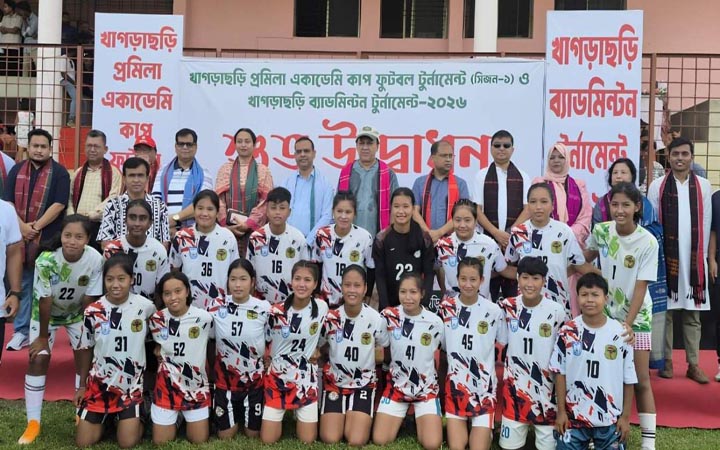 ১১ গোলের ঝড়ে খাগড়াছড়ির মেয়েদের দাপুটে জয়