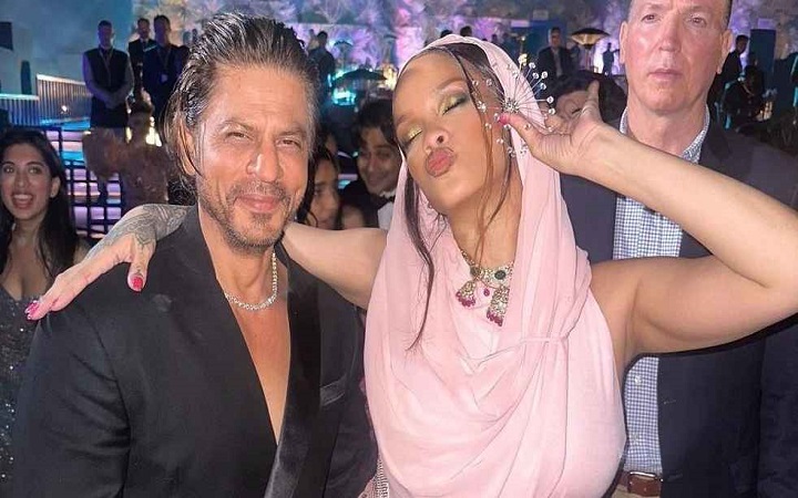 শাহরুখ-রিহানার ভিডিও ভাইরাল!